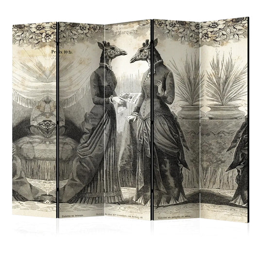 Paravent intérieur design 5 panneaux gravure vintage sépia girafes habillées en tenue victorienne style illustration ancienne fond parchemin beige séparateur de pièce original et décoratif pour salon