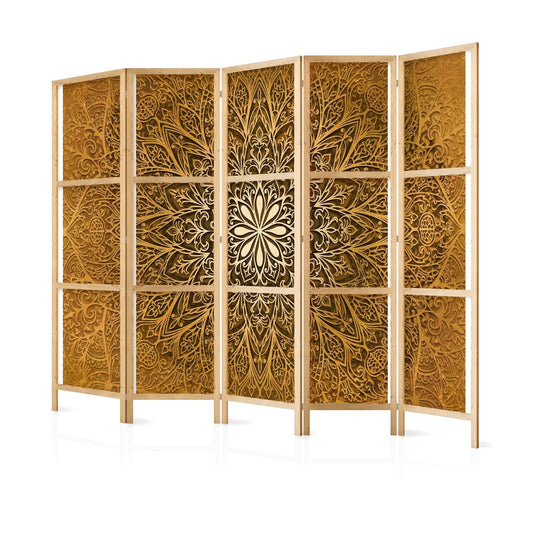 Paravent en bois clair avec cinq panneaux, motifs floraux et géométriques découpés au laser en or sur fond noir